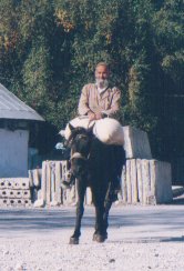 アルスランバブの乗馬（キルギスタン）